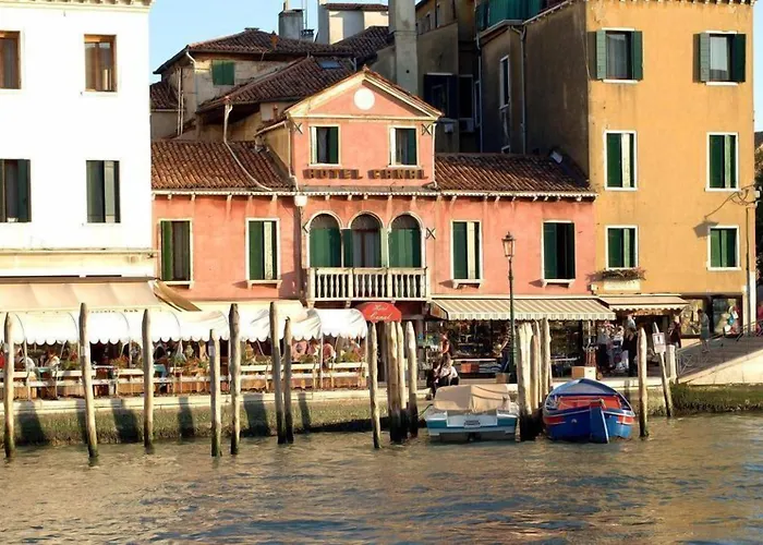 Hotel Canal & Walter Venise